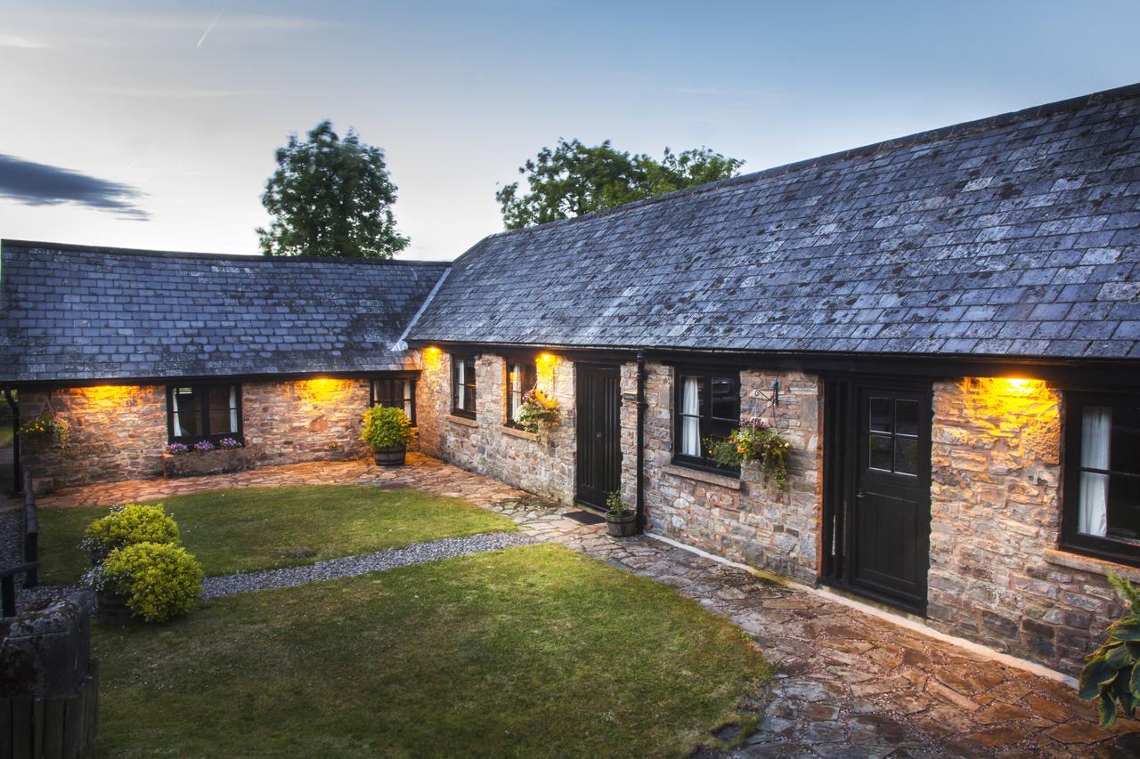 Three Gates Farm Holiday Cottages Huntsham Exterior photo